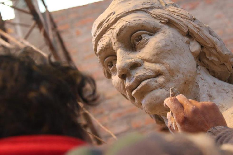 Fredy Luque, escultor monumental