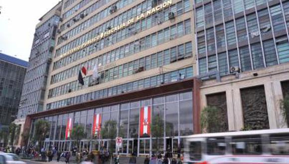 Fiscalía Anticorrupción detiene a decano de Facultad de Derecho cobrando coima