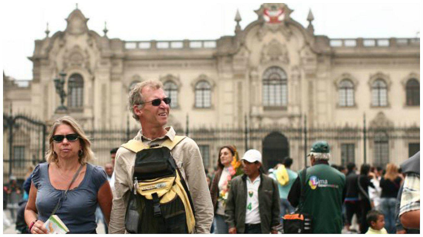 Flujo migratorio creció en nuestro país durante el 2016 en un 9,8%, según INEI