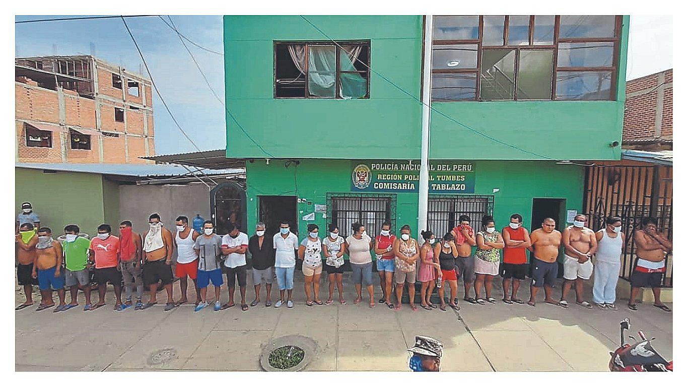 Veinticinco personas desacatan el toque de queda en El Tablazo