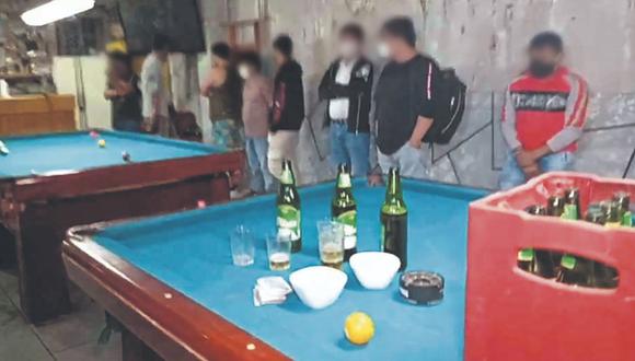 Chimbote: veinte personas son intervenidas jugando billar y consumiendo alcohol en cuarentena
