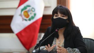 Mirtha Vásquez defiende nuevo empadronamiento de productores de hoja de coca