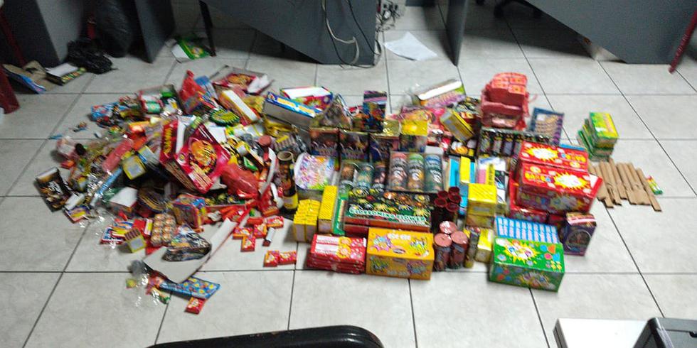Policías en operativo decomisan gran cantidad de pirotécnicos 