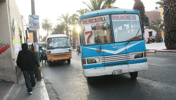 Hasta 100 buses de transporte urbano saldrán de circulación