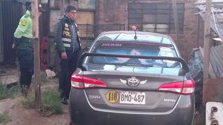 Escondido en cochera de  La Oroya hallan auto por el que mataron a taxista en Jauja