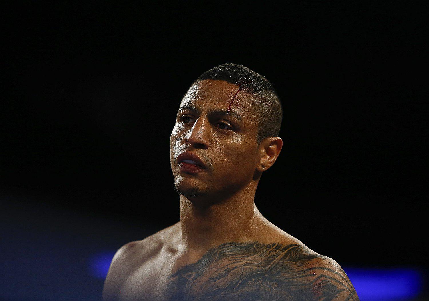 Jonathan Maicelo: artistas peruanos le dan su apoyo tras perder por nocaut