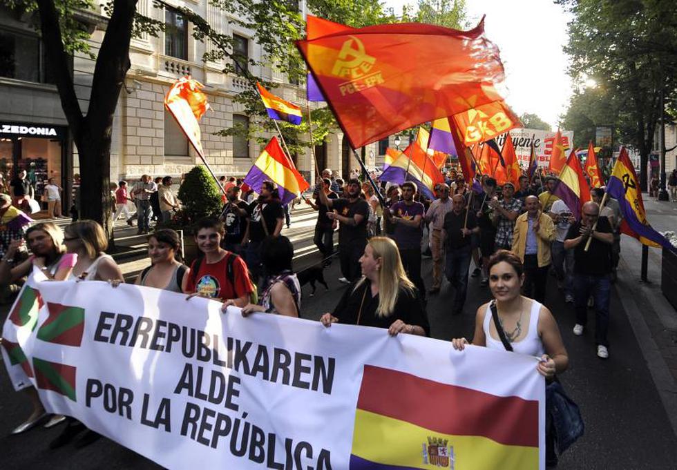 España: Manifestantes piden referéndum para abolir la monarquía (FOTOS)