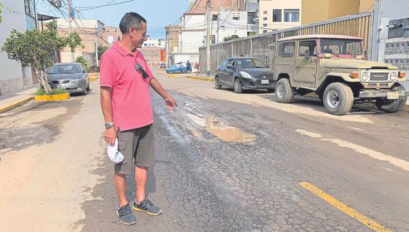 Pavimentos que no tienen ni cuatro meses de terminados presentan grietas, tras las intensas lluvias. Vecinos exigen a la Municipalidad Provincial de Chiclayo que se corrijan antes de ser entregadas.