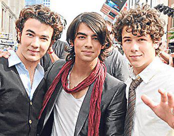 Demandan a Justin Bieber por siglas JB