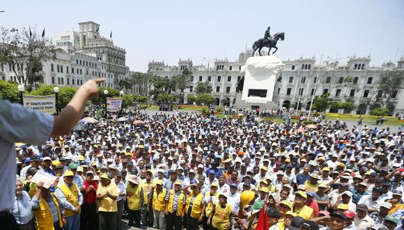 Luis Castañeda propone declarar Plaza San Martín como zona rígida