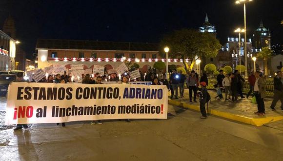 Familiares y amigos de Adriano Pozo protestaron por sentencia de 11 años en su contra (VIDEO)