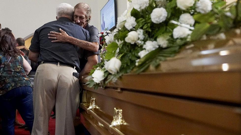 Anciano queda en soledad tras perder a su esposa en tiroreo: "Ella fue mi primer amor"