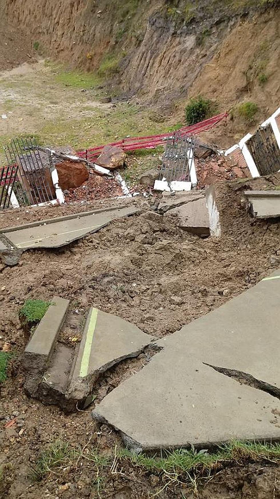 Niños de I.E. “Santa Isabel” en riesgo por que se desploma en partes