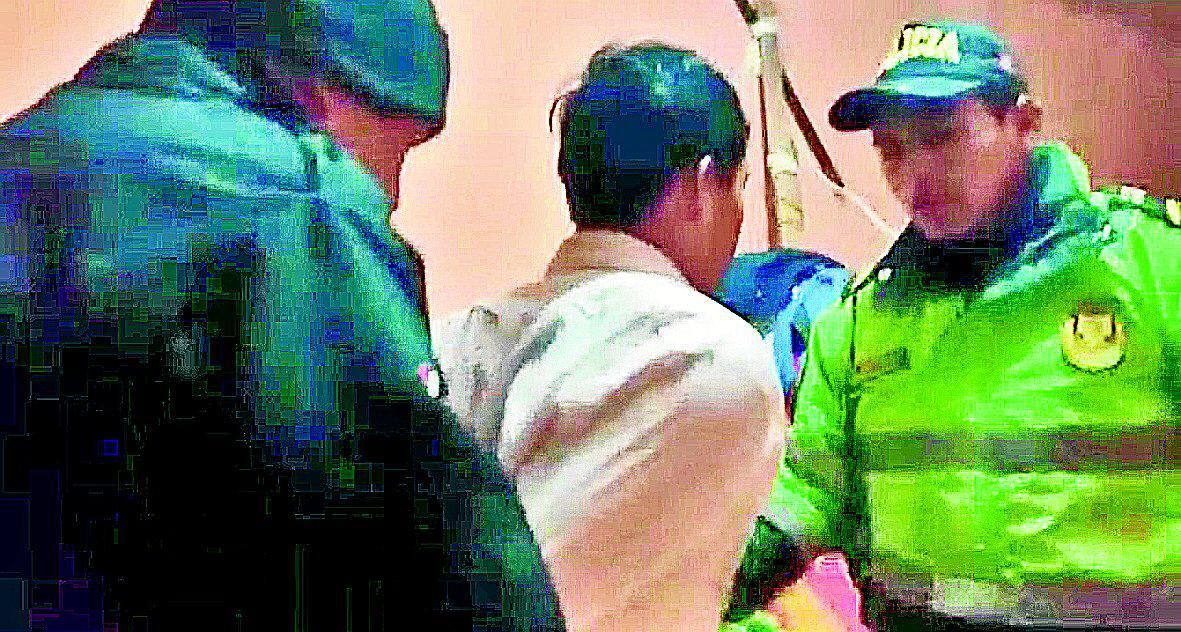 ​Sujeto atenta contra la vida de su mujer e hijo con un cuchillo de cocina