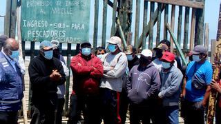 Marina de Guerra ordena cierre de muelle pero municipio y pescadores no acatan