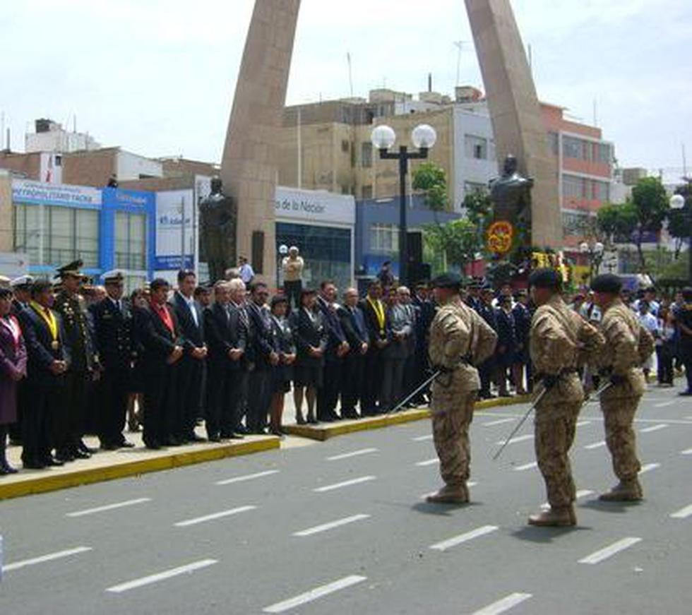 Imágenes del homenaje a Miguel Grau en Tacna
