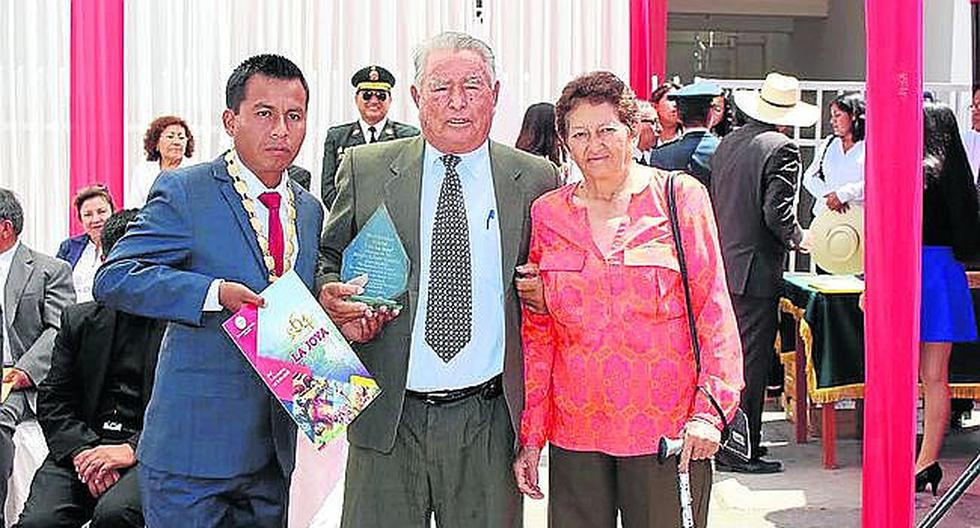 Distrito de la La Joya celebró su 64 aniversario con distinciones a