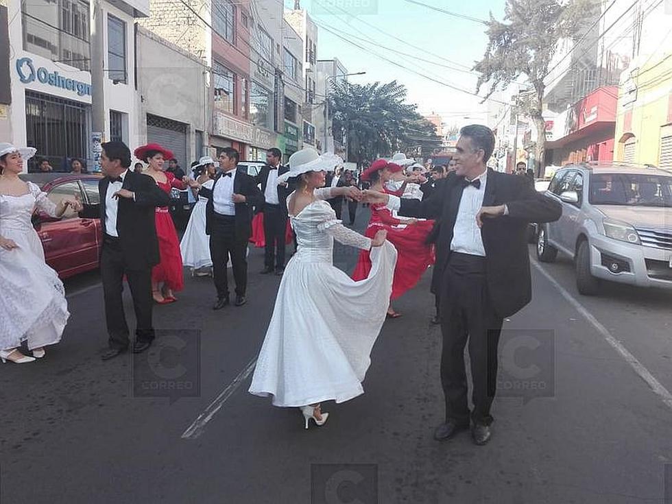 Mil personas bailaron la polka Tacna Hermosa en la ciudad