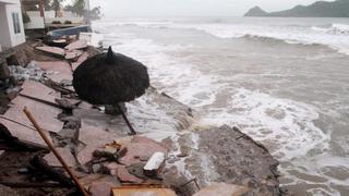 Tormenta tropical Odile se acerca a la costa de México