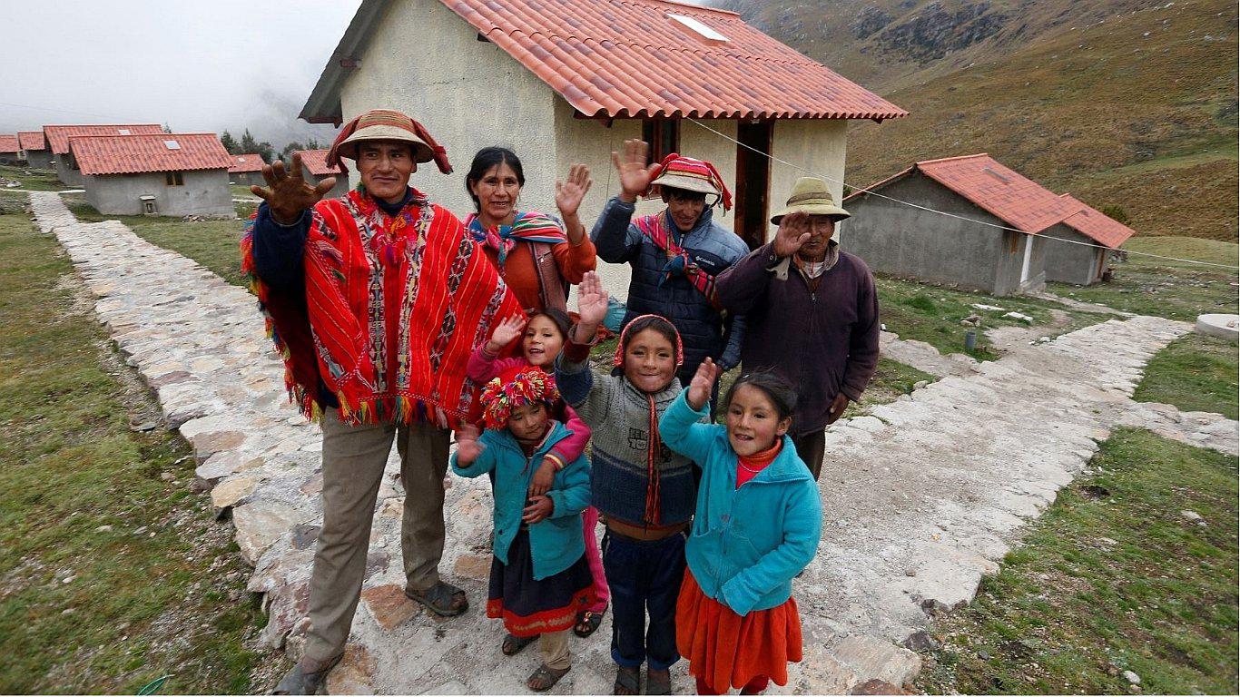 Más de 420 mil familias de zonas rurales tendrán electricidad al 2021