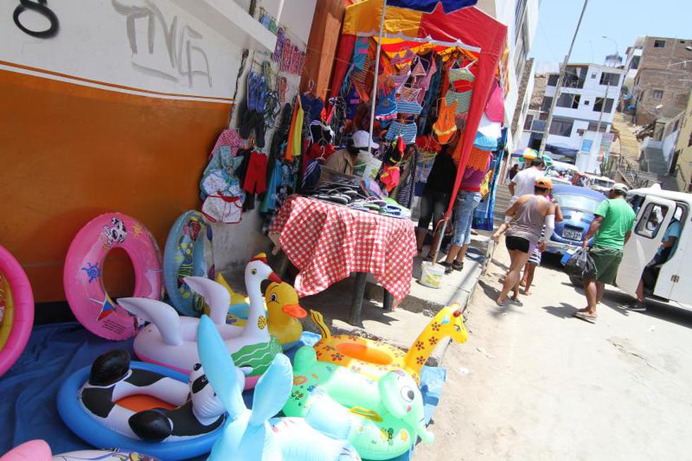 Informales se adueñan de calles de Pucusana