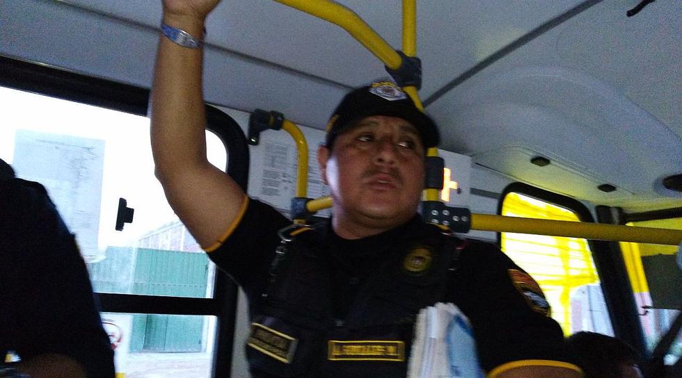 Trujillo: Agentes sensibilizan a pasajeros de micros y brindan números telefónicos para avisar en caso de robos (VIDEO)
