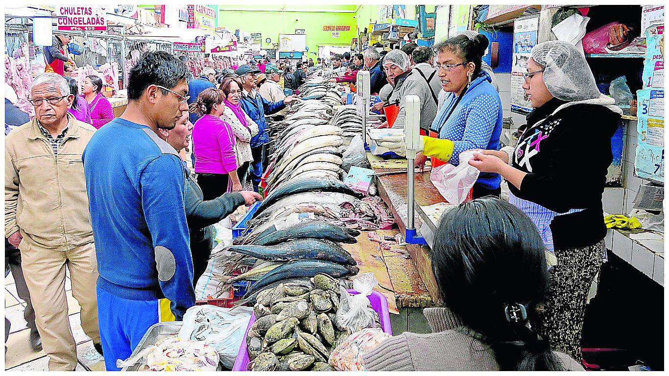 ​Se duplica venta de pescado y su precio normal sube en un sol más