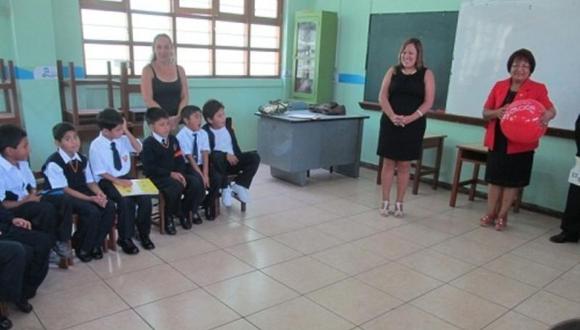Alcaldesa de Barranco inspecciona colegios
