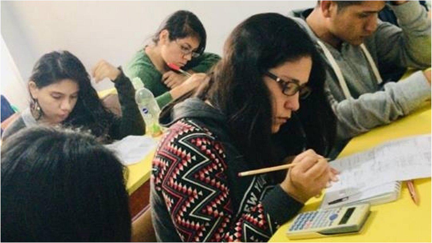 Estudia cursos universitarios gratuitamente con profesionales voluntarios  