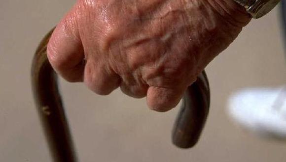 Anciano con Alzheimer mata a su compañero en asilo