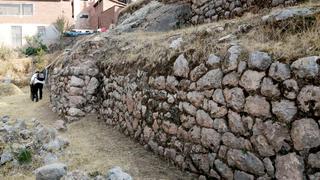 Realizan trabajos de limpieza en monumentos y restos arqueológicos de Cusco (FOTOS)