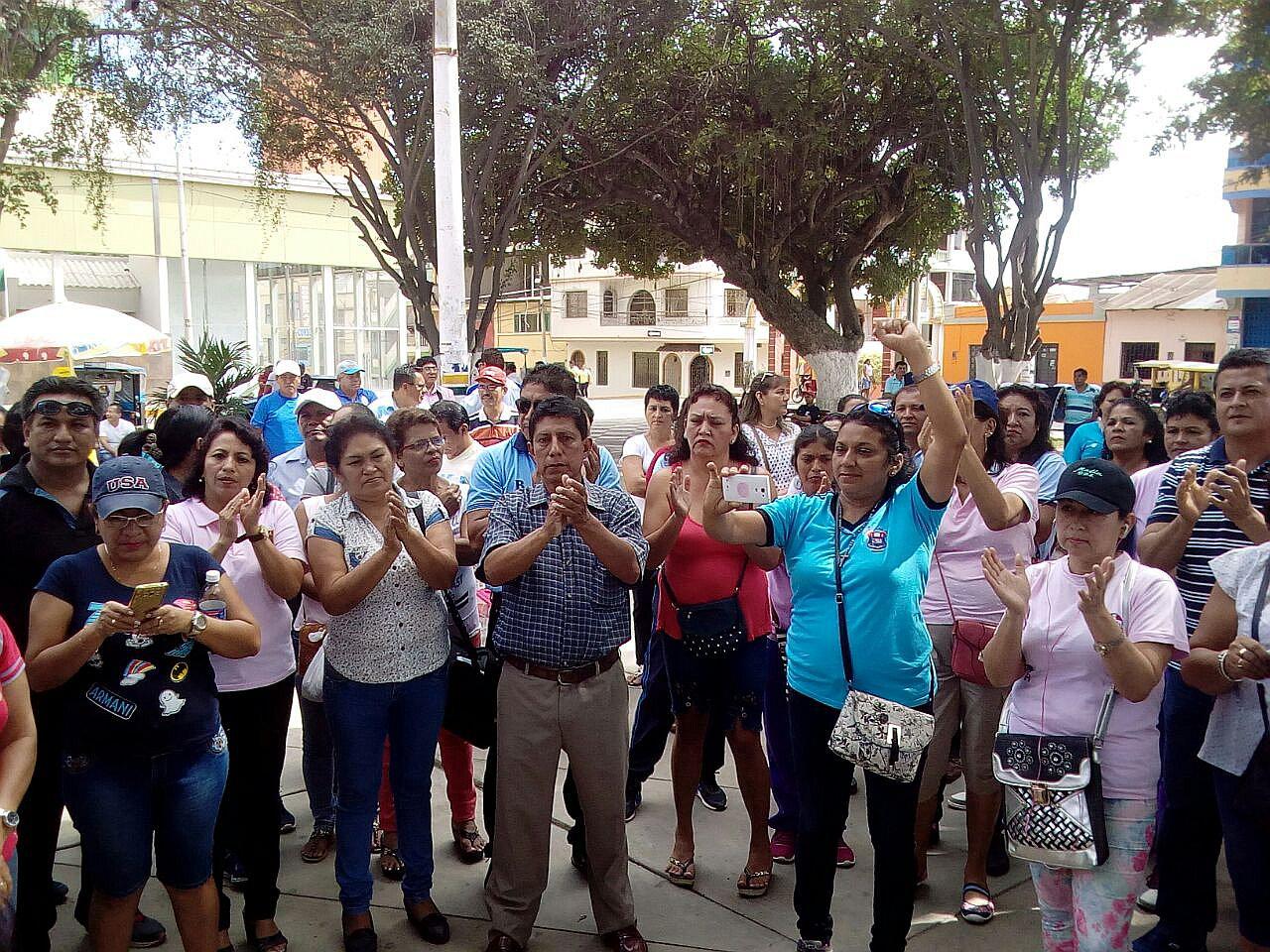 Tumbes: ​Un grupo de maestros acatan huelga y otros siguen sus labores