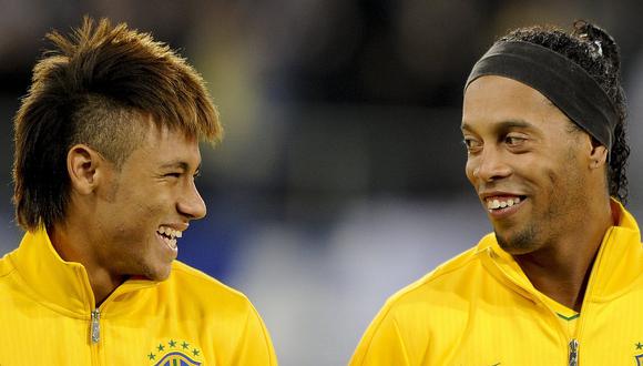 "Siempre recordaré tu alegría en la cancha": El emotivo mensaje de Neymar por el retiro de Ronaldinho