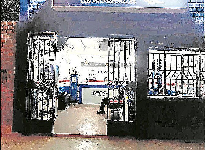 Encapuchados asaltan agencia Tepsa y se llevan más de S/ 4  mil en equipos y dinero 