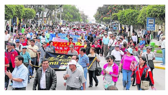Maestros, obstetras, Poder Judicial y Salud paralizan sus labores en Chiclayo