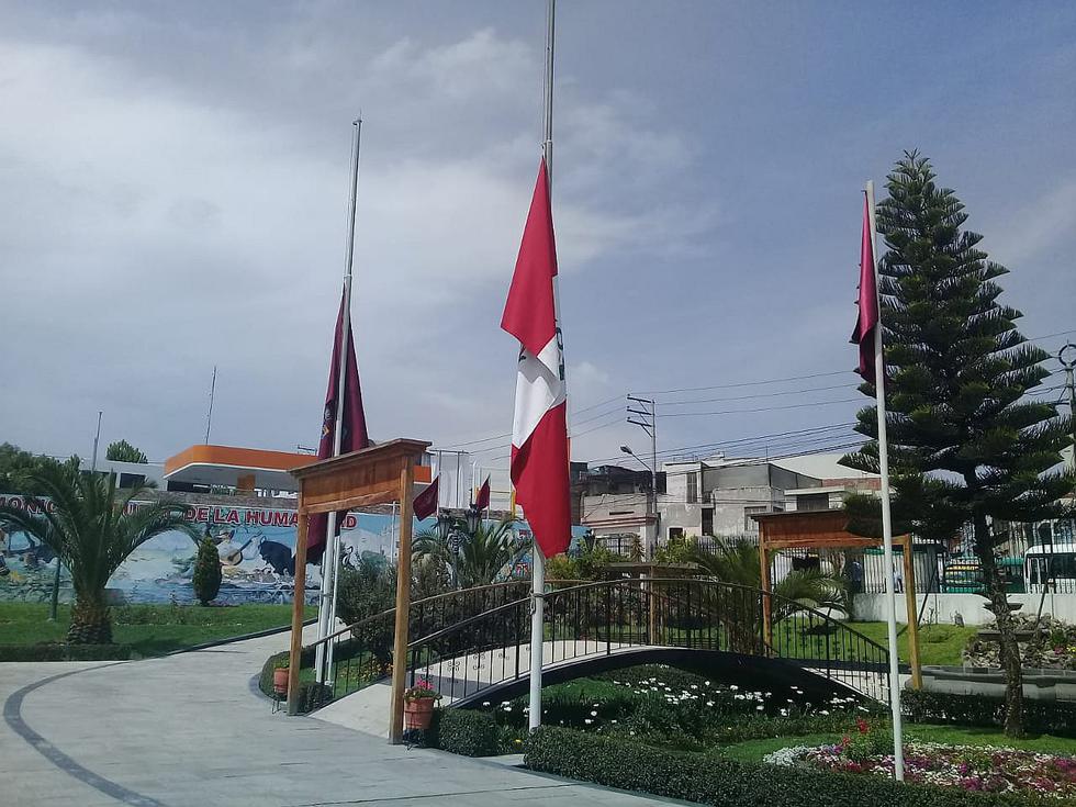 Instituciones de Arequipa izan bandera a media asta por muerte de Alan García (FOTOS)