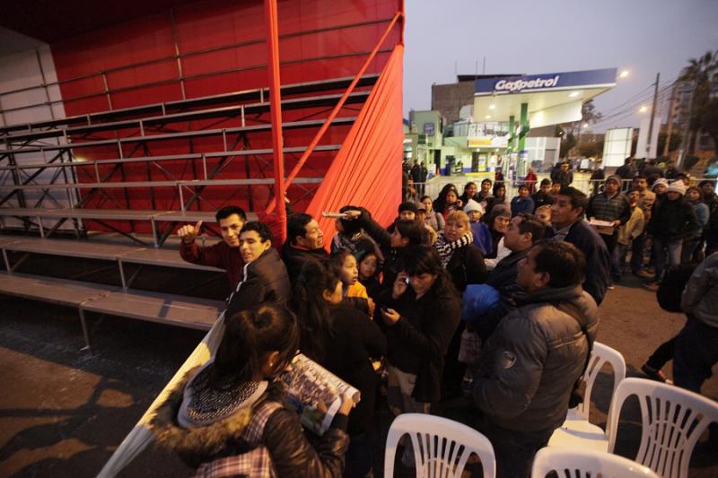 Estrado de la Gran Parada Militar está a punto de ceder 