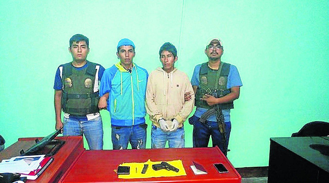 Caen dos durante asalto a farmacia en Chimbote (VIDEO)