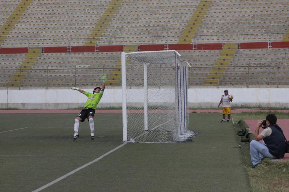 Mannucci gana, puntea y sigue invicto