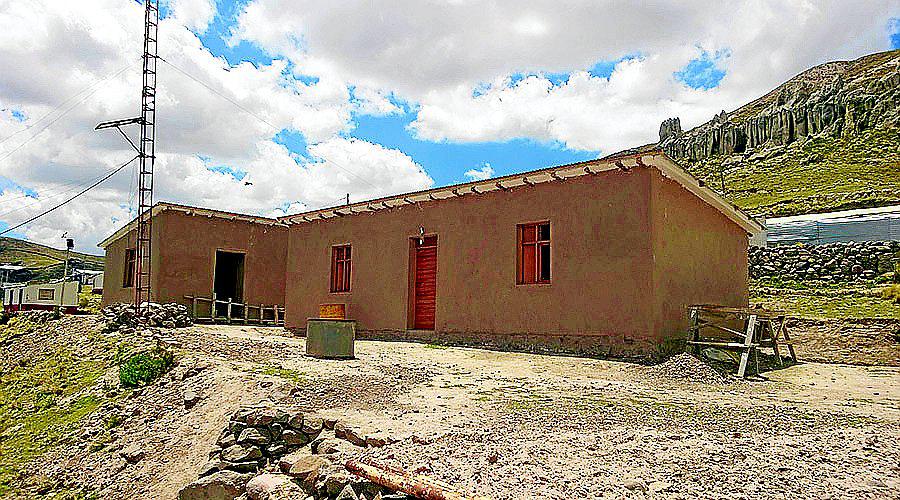 El adobe sigue siendo el material de construcción más usado en la región Puno
