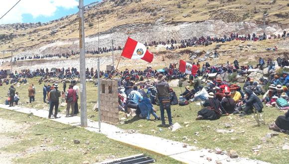 Huelga indefinida contra MMG Las Bambas en Challhuahuacho - Cotabambas
