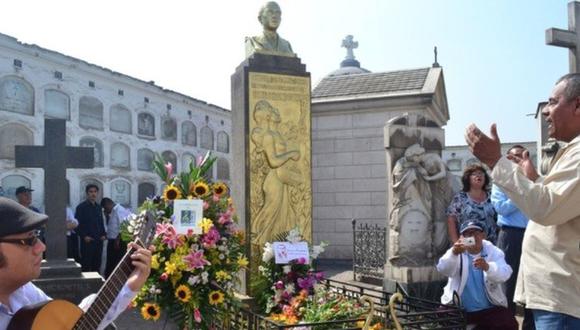 Beneficencia de Lima evalúa prohibir el uso de flores naturales en los cementerios El Ángel y Presbítero Maestro tras la pandemia. (Foto: Andina)