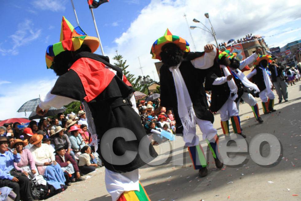 Chinchilpos y gamonales celebran fallo de La Haya con desfile (FOTOS)