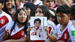 Las mejores imágenes del banderazo de los hinchas a la Selección Peruana en Barcelona 