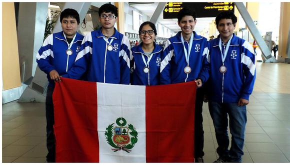 ​Escolares peruanos ganan medallas de plata y bronce en olimpiadas de Física y Astronomía (VIDEO)