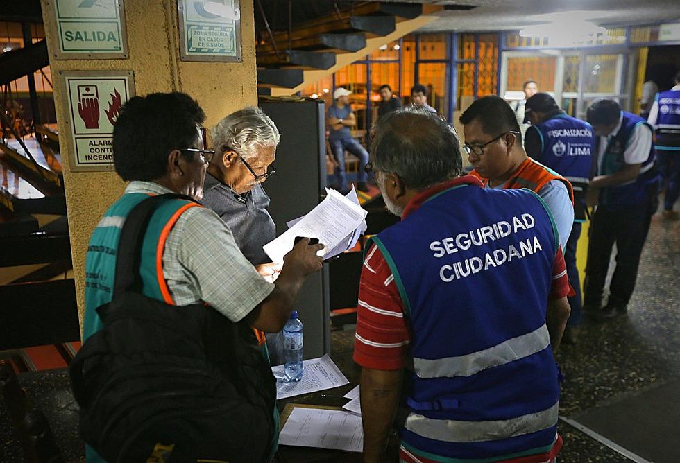 Cercado de Lima: Clausuran cine para adultos 'Tauro' 