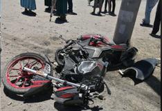 Yunguyo: Motociclista se salva de milagro tras ser atropellado por una camioneta