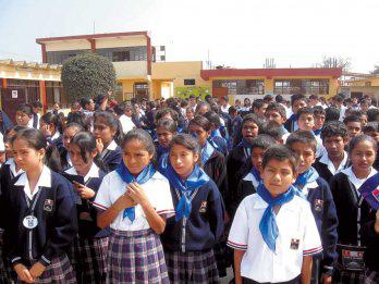 Juan C. De Mora celebra aniversario