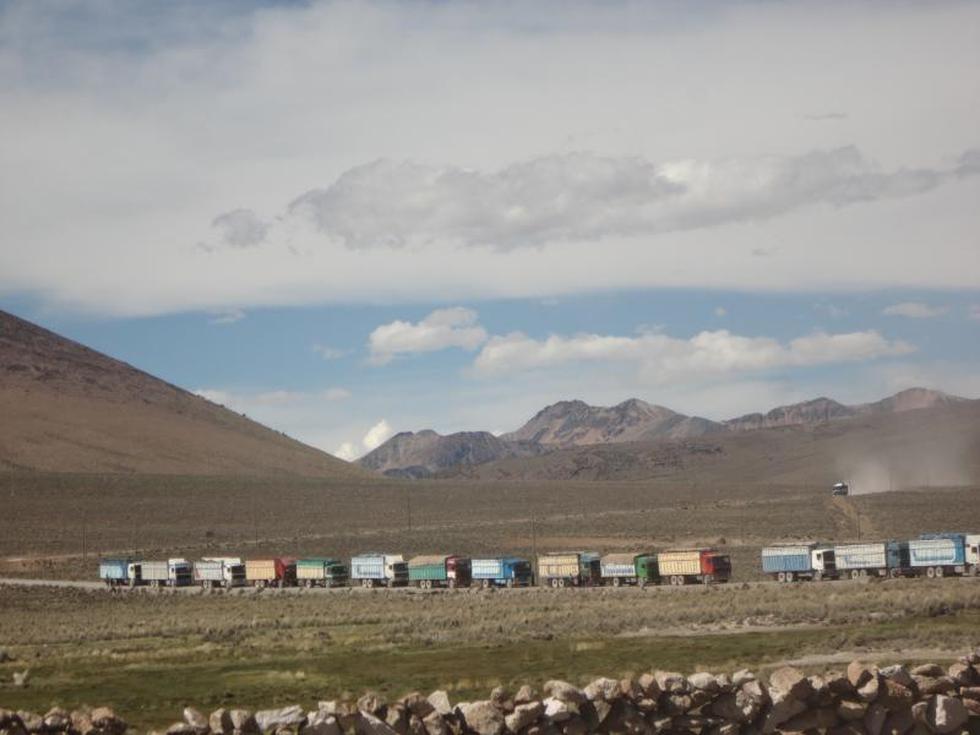 Contrabando "culebra" sigue creciendo en el sur del Perú