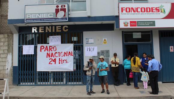 Trabajadores de Reniec pararon 24 horas en Abancay